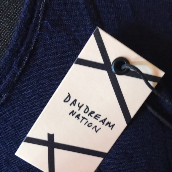 Daydream Nation LA navy blue short sleeve shirt NWT - Picture 3 of 10